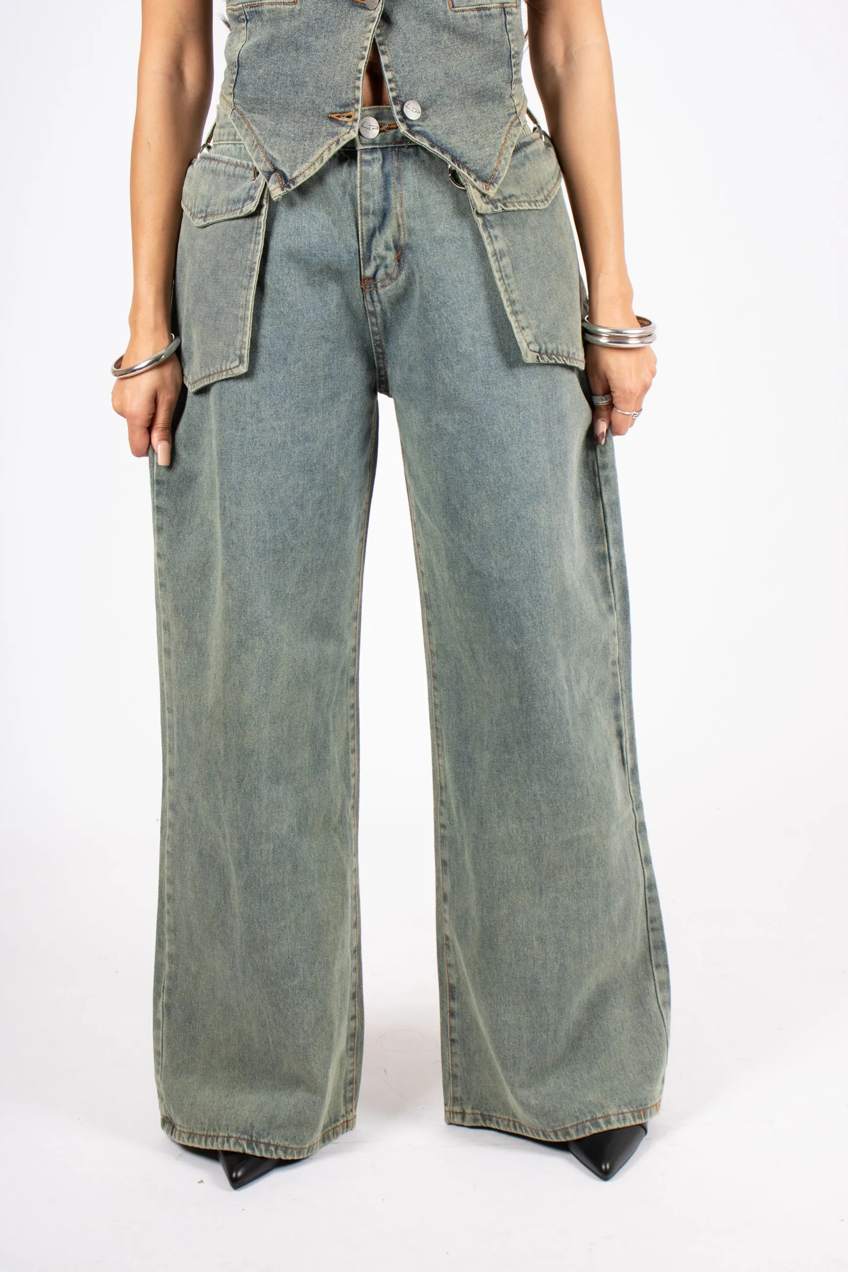 Dirty Wash Denim Baggy Pocket Jean