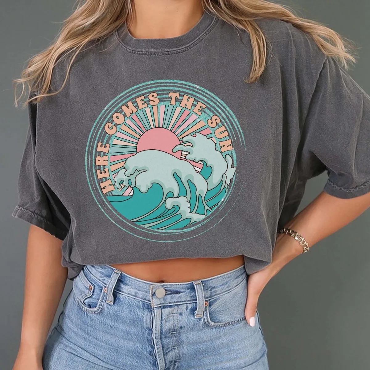 Here Comes The Sun Retro Wave Comfort Color Tee