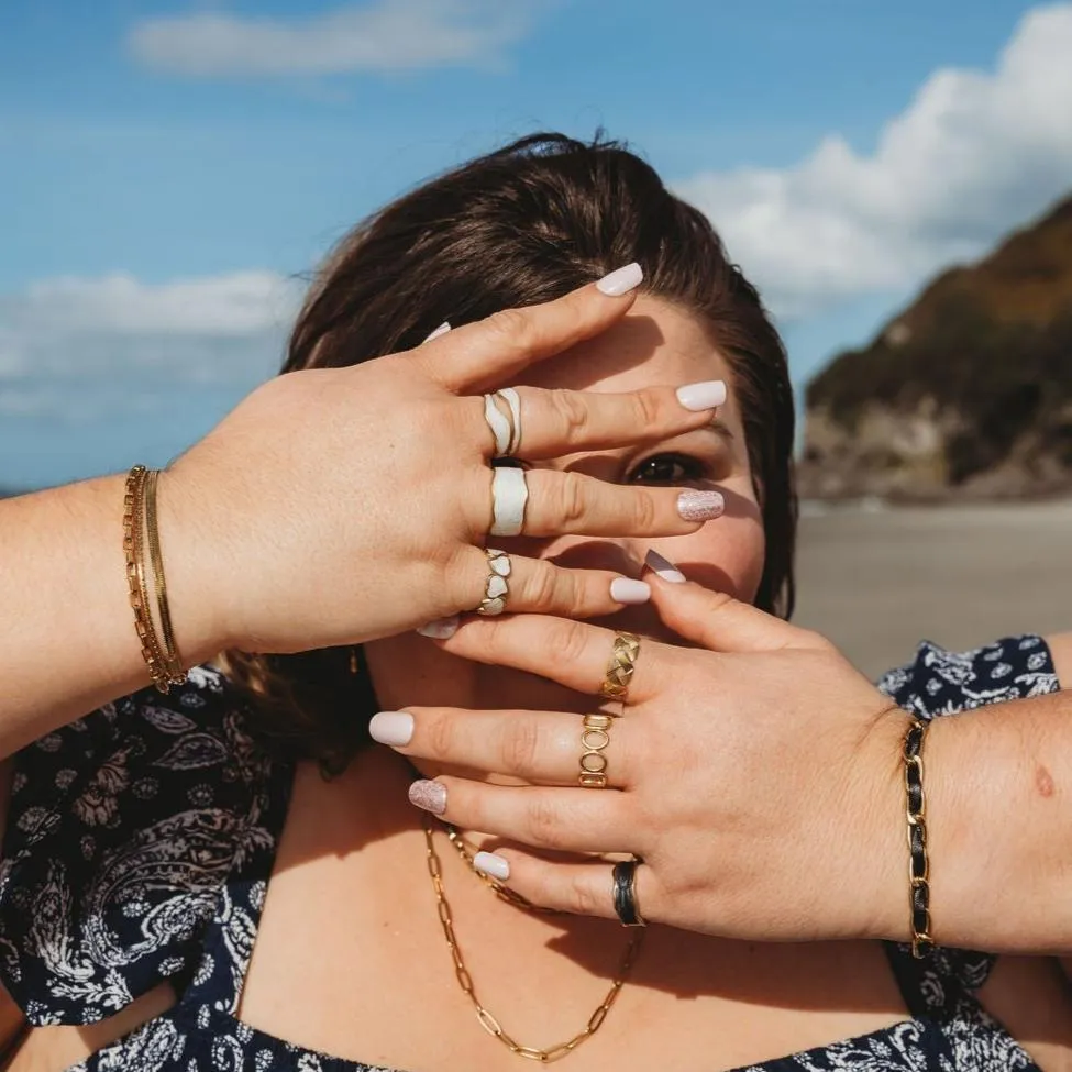 Timeless elegance open ring