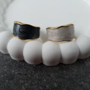 Timeless elegance open ring